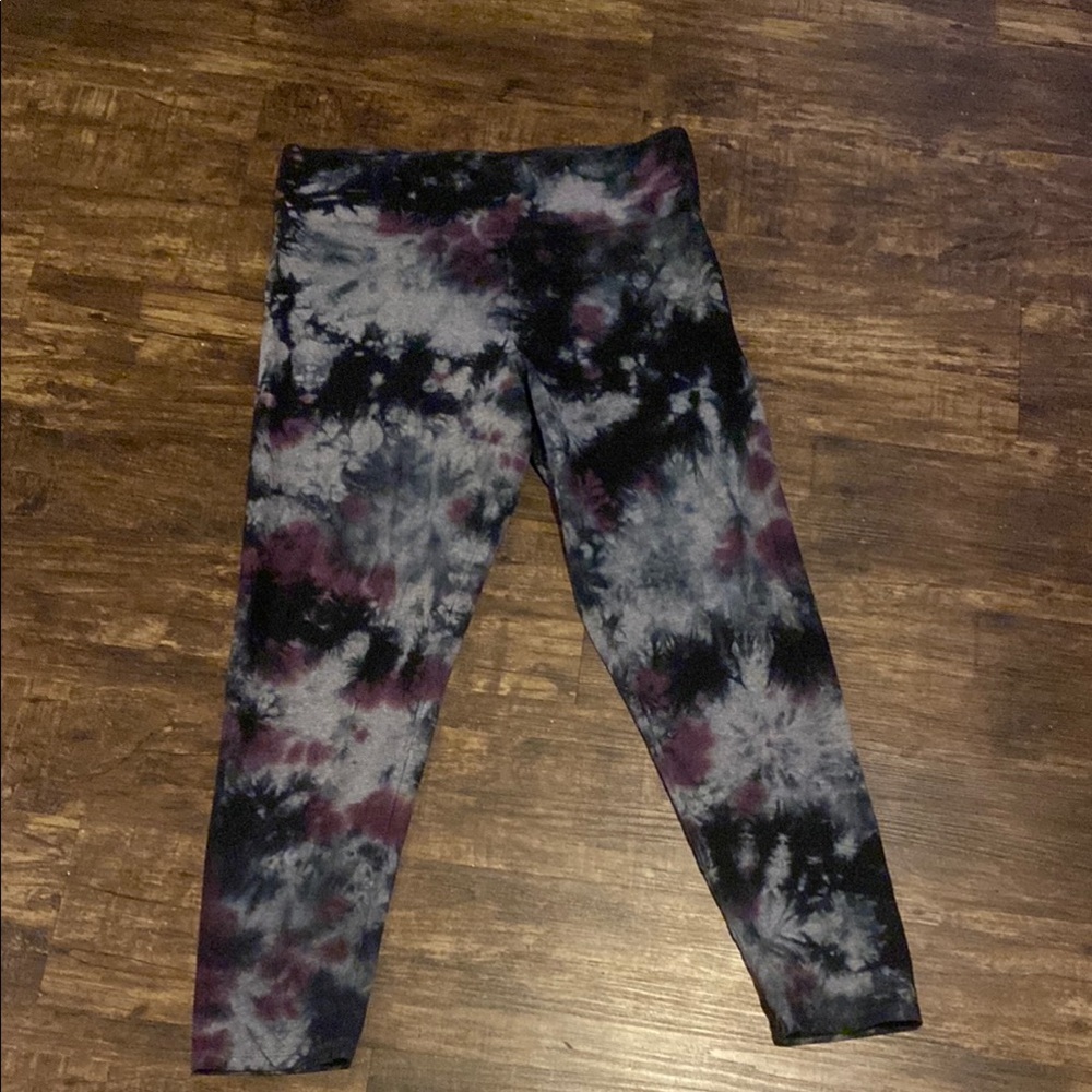 Calvin Klein Collection Black and Purple Leggings Tie-Dye Style